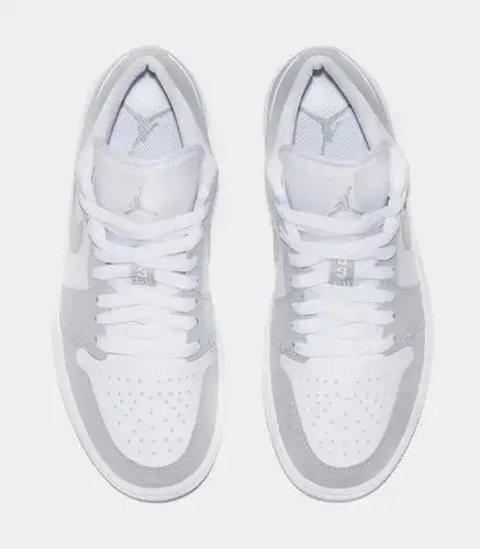 Air Jordan 1 Low Wolf Grey Womens Lifestyle Shoes (Grey/White) 078D644
