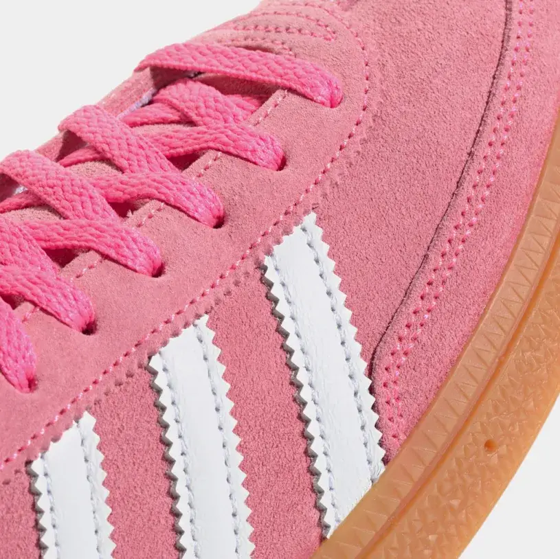 Handball Spezial Womens Lifestyle Shoes (Lucid Pink White Gold Metallic) 