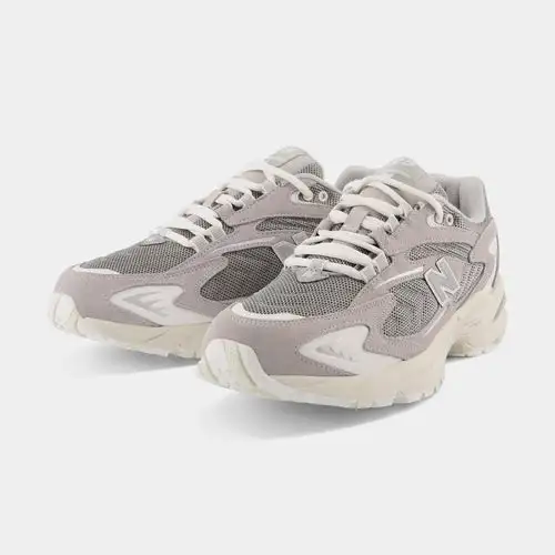 725V1 Rain Cloud Mens Running Shoes (Grey White) 