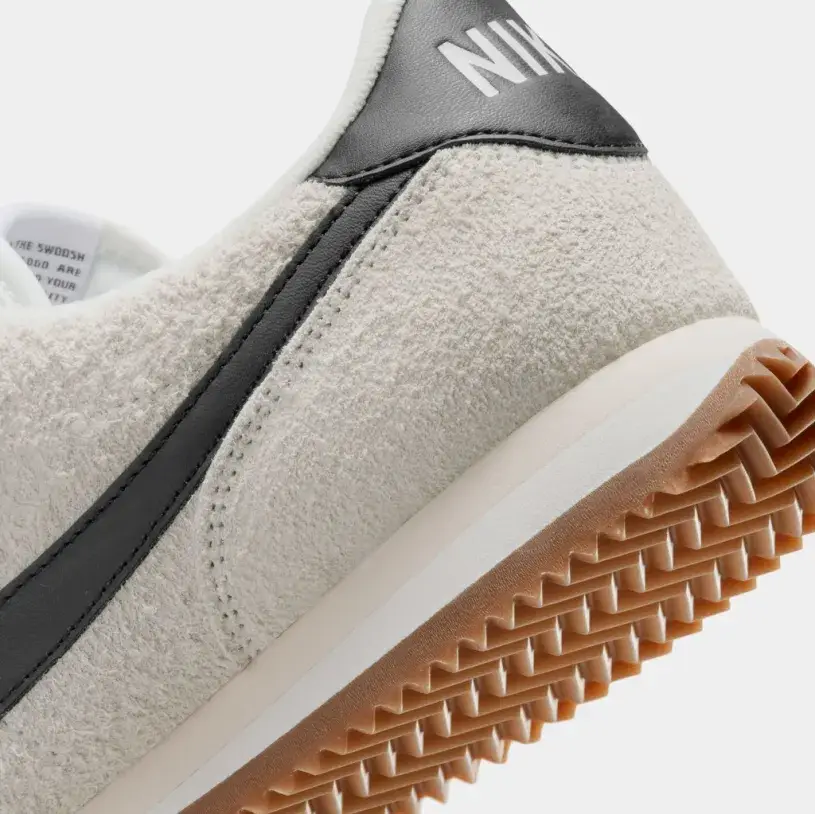 Cortez Vintage Summit White Muslin Womens Running Shoes (Summit White Muslin Gum Medium Brown Black) 