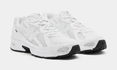 740 Mens Running Shoes (White White) 
