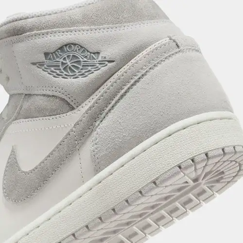 Air Jordan 1 Retro Mid Neutral Grey Mens Lifestyle Shoes (Neutral Grey Sail Smoke Grey)