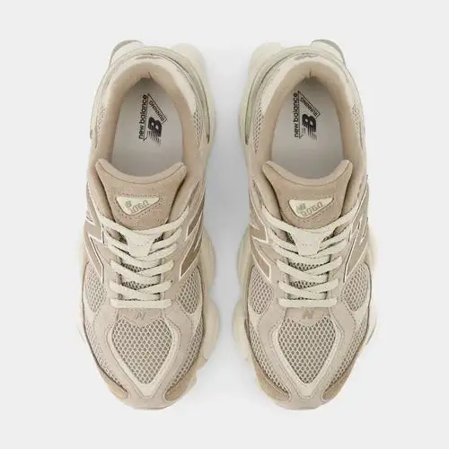 9060 Mens Running Shoes (Mushroom/Arid Stone) FE9987