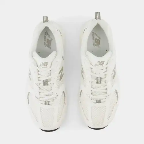 530 Mens Running Shoes (Arid Stone/Sea Salt)
