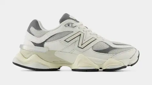 9060 Mens Running Shoes (Sea Salt Castle Rock)