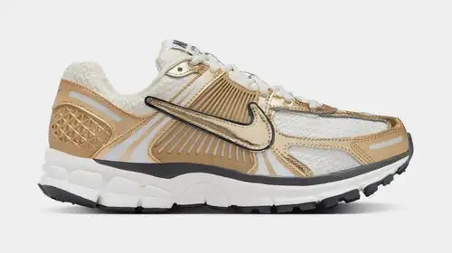 Zoom Vomero 5 Gold Womens Running Shoes (Photon Dust/Metallic Gold/Gridiron/Sail) Free Shipping F75CE217