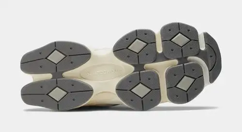 9060 Mens Lifestyle Shoes (Sea Salt/Concrete) 92C1190