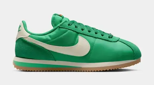Cortez Textile Womens Lifestyle Shoes (Stadium Green Safety Orange Gum Light Brown Coconut Milk) 