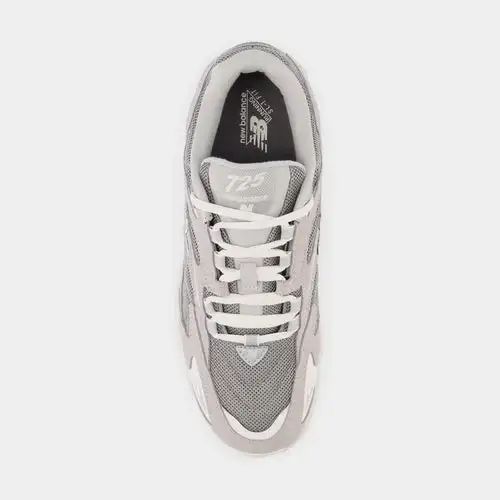 725V1 Rain Cloud Mens Running Shoes (Grey White)