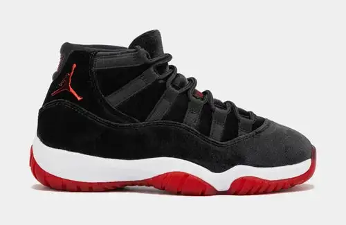Air Jordan 11 Bred Velvet Womens Lifestyle Shoes (Black/Gym Red/White) CCD695