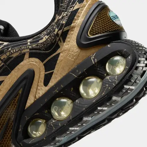 Air Max DN Doernbecher Connor Mens Running Shoes (Multi Color Gold Black)