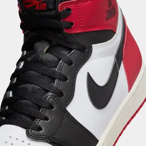 Air Jordan 1 Retro High OG Black Toe Mens Lifestyle Shoes (White/Black/Varsity Red/Sail) ED6E141