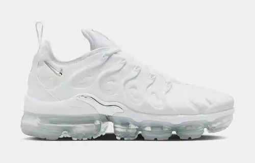Air Vapormax Plus Womens Running Shoes (White/Silver)