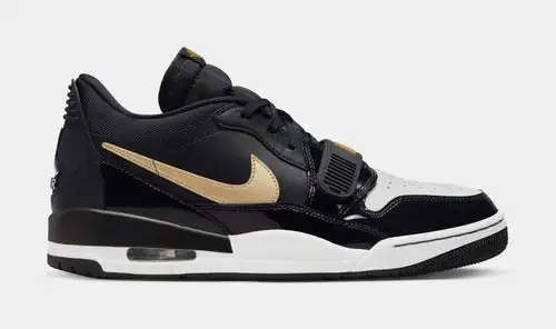 Air Jordan Legacy 312 Low Mens Basketball Shoes (Black/White/Metallic Gold) A1D57