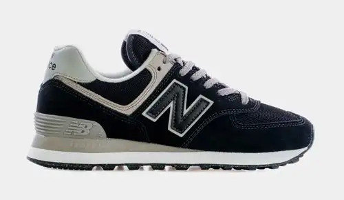 574 Core Womens Running Shoes (Black) 384580