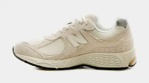 2002R Mens Lifestyle Shoes (Calm Taupe/Silver) 1611154