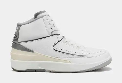 Air Jordan 2 Retro Cement Grey Mens Lifestyle Shoes (White/Grey) A52496