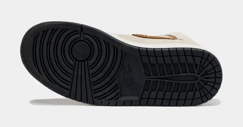 Air Jordan 1 Retro Mid SE Brown Elephant Mens Lifestyle Shoes (Light Orewood Brown Metallic Gold) 