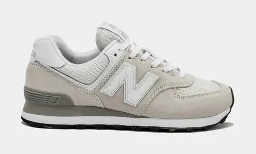 574 Core Womens Lifestyle Shoes (Beige/White) C7B1039