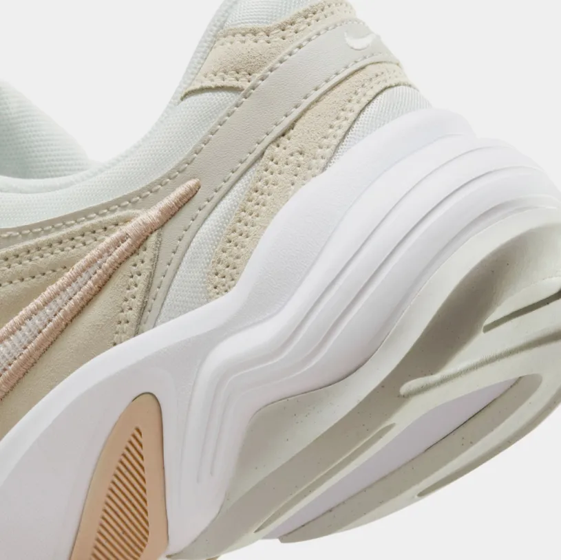 AL8 Womens Running Shoes (Sail Light Bone) 