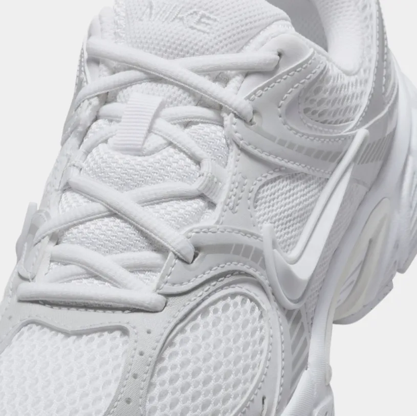 V5 RNR Womens Running Shoes (White/Black/Metallic Silver/White)