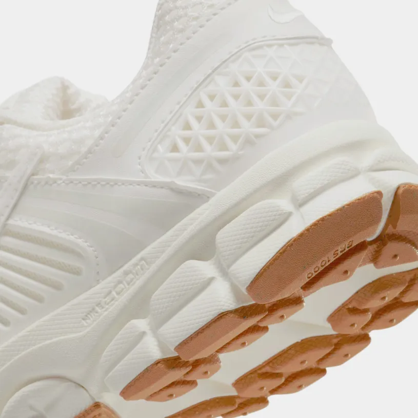 Zoom Vomero 5 Womens Running Shoes (Sail Sail Coconut Milk Flax Black) 