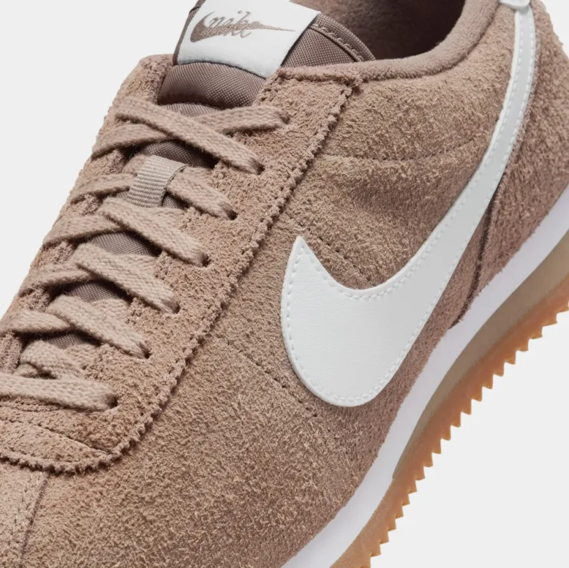 Cortez Vintage Suede Womens Running Shoes (Medium Curry/White/Gum Medium)