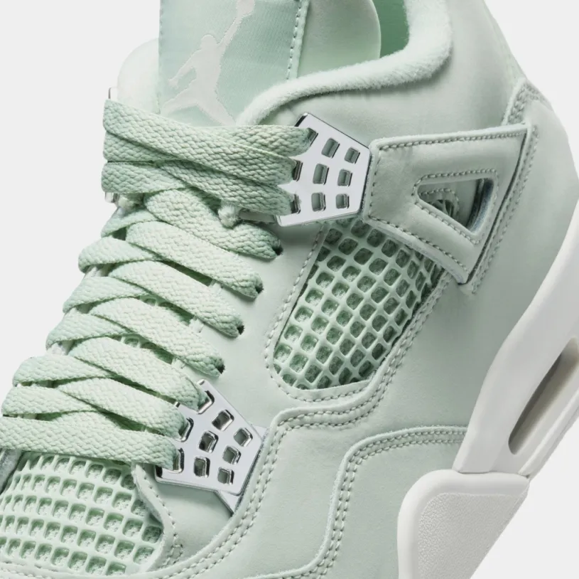 Air Jordan 4 Retro Abundance Womens Lifestyle Shoes (Seafoam/Sail/Metallic Silver)