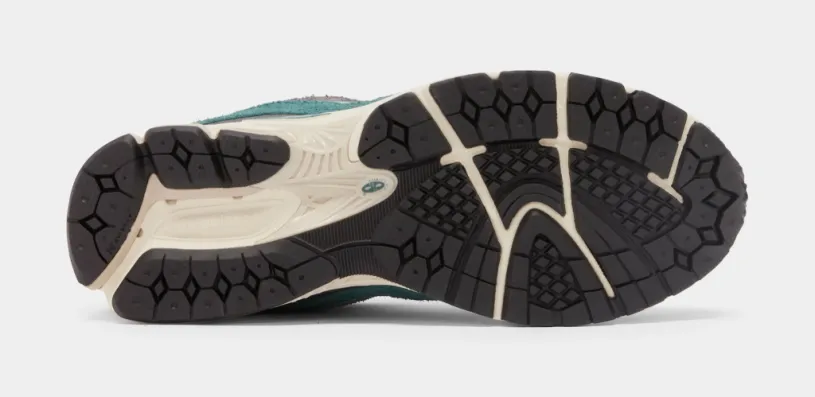 2002R Mens Running Shoes (New Spruce Magnet) 