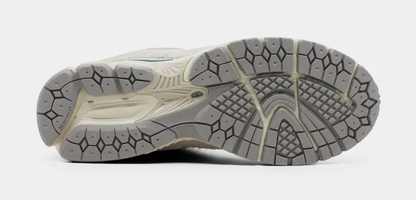 2002R Linen Mens Running Shoes (Beige/Slate Grey)