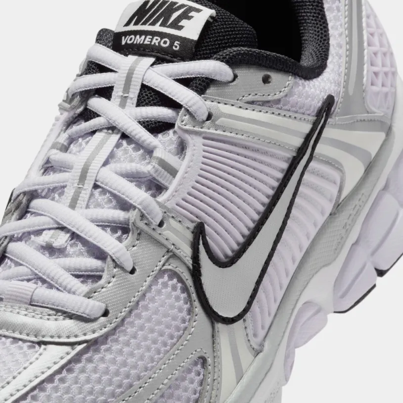 Zoom Vomero 5 Womens Running Shoes (Barely Grape Metallic Silver Photon Dust) 