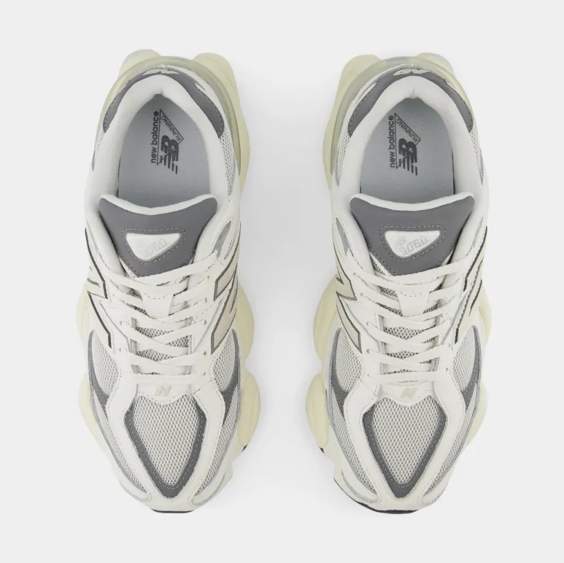 9060 Mens Running Shoes (Sea Salt/Castle Rock)