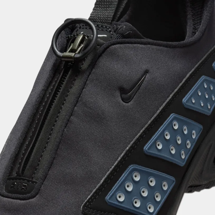 Air Max SNDR Womens Running Shoes (Black/Metallic Silver)