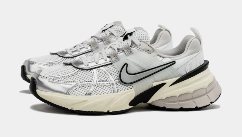 V2K Run Womens Running Shoes (Pure Platinum Light Iron Ore) 