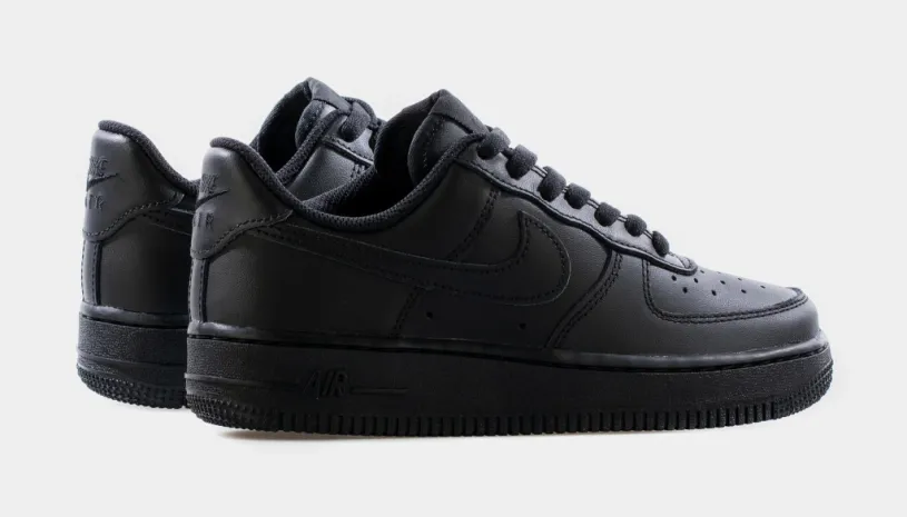 Air Force 1 07 Womens Lifestyle Shoes (Black) 